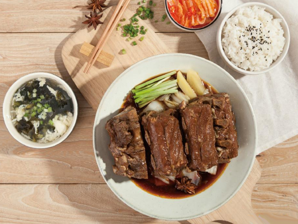 企業(yè)食堂承包的好處是什么？